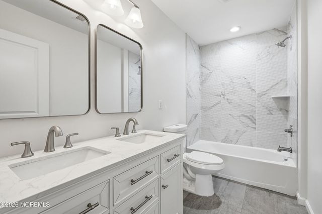 5 Adrift Avenue, Barnegat, NJ 08005