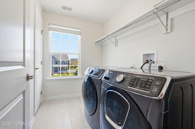 5 Adrift Avenue, Barnegat, NJ 08005
