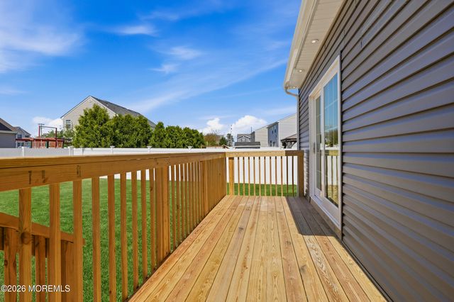 5 Adrift Avenue, Barnegat, NJ 08005