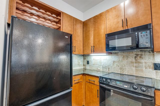 1901 Post Oak Boulevard 2220, Houston, TX 77056