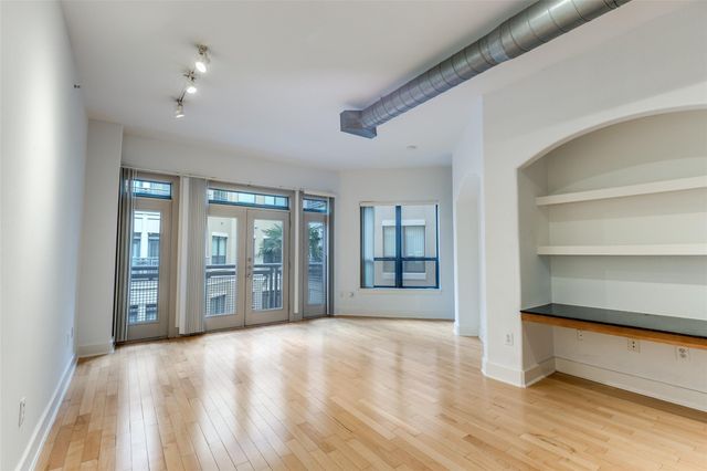 1901 Post Oak Boulevard 2220, Houston, TX 77056