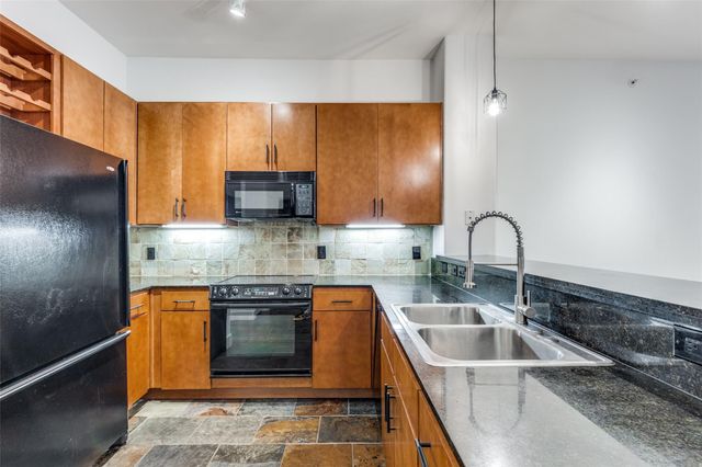 1901 Post Oak Boulevard 2220, Houston, TX 77056