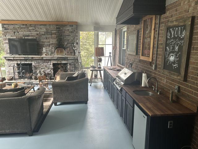 4020 Clovercroft Rd, Franklin, TN 37067