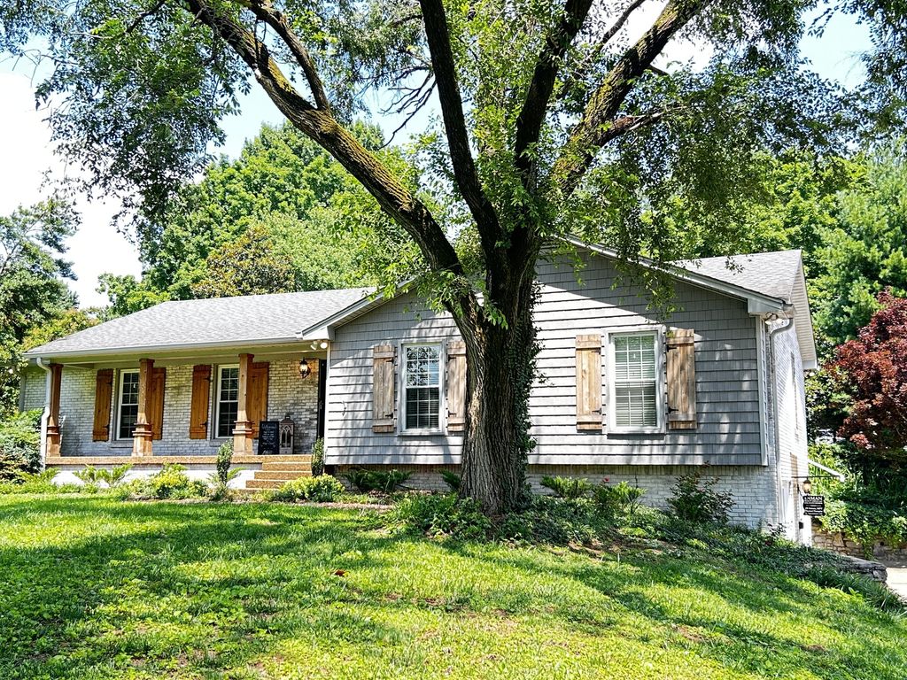 4020 Clovercroft Rd, Franklin, TN 37067