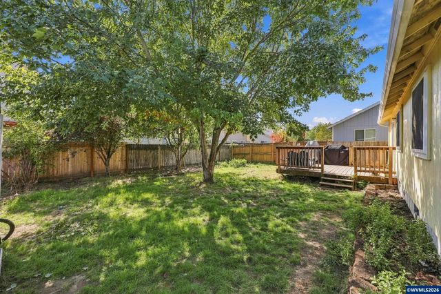 1317 Northgate Rd, Independence, OR 97351