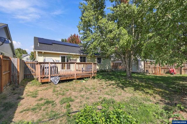 1317 Northgate Rd, Independence, OR 97351