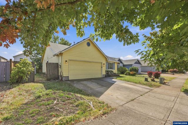 1317 Northgate Rd, Independence, OR 97351