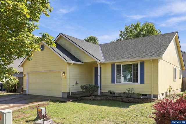 1317 Northgate Rd, Independence, OR 97351