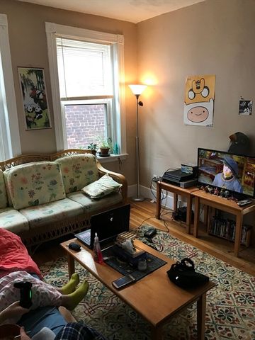 71 S Huntington Ave 3, Boston, MA 02130