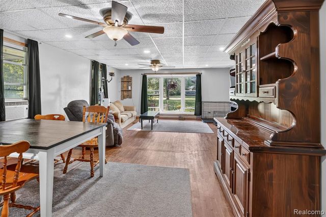 360 Plum Creek Road, Lapeer, MI 48446