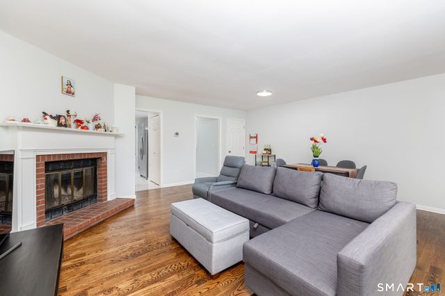 314 Georgetown Drive 314, Glastonbury, CT 06033