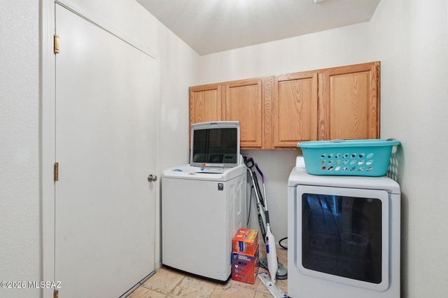 8471 N Placita De La Manzana, Tucson, AZ 85742