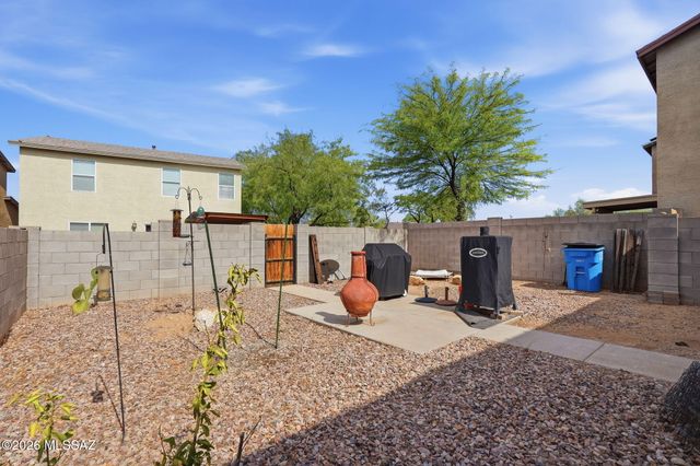 8471 N Placita De La Manzana, Tucson, AZ 85742