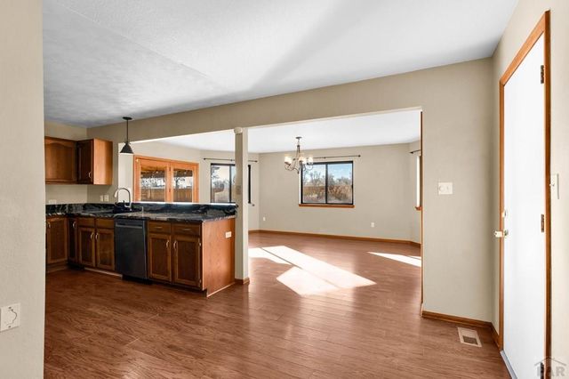 1350 Terry Cir, Pueblo, CO 81006