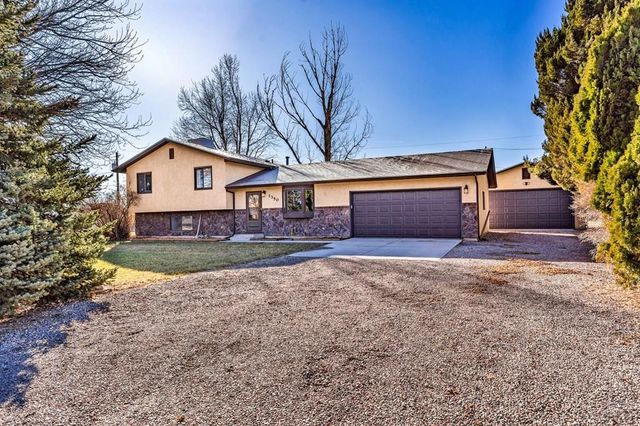 1350 Terry Cir, Pueblo, CO 81006