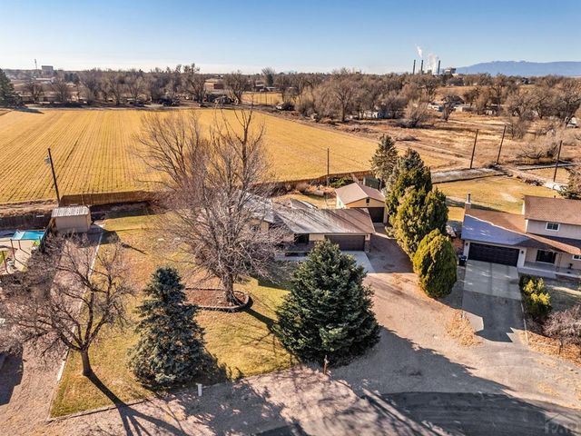 1350 Terry Cir, Pueblo, CO 81006