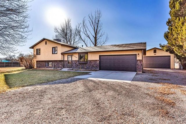 1350 Terry Cir, Pueblo, CO 81006