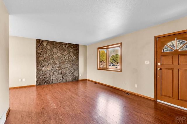 1350 Terry Cir, Pueblo, CO 81006