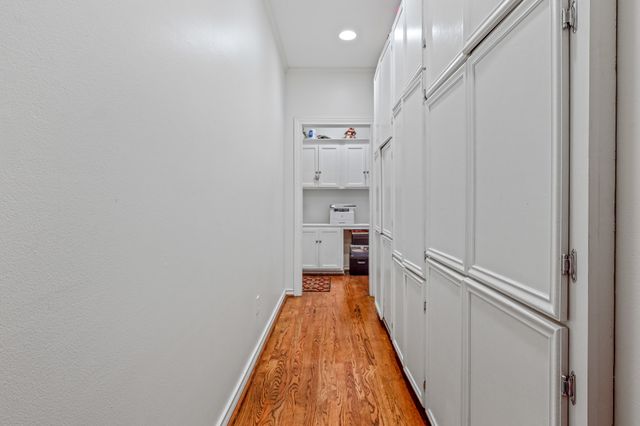 6011 Mccommas Boulevard, Dallas, TX 75206