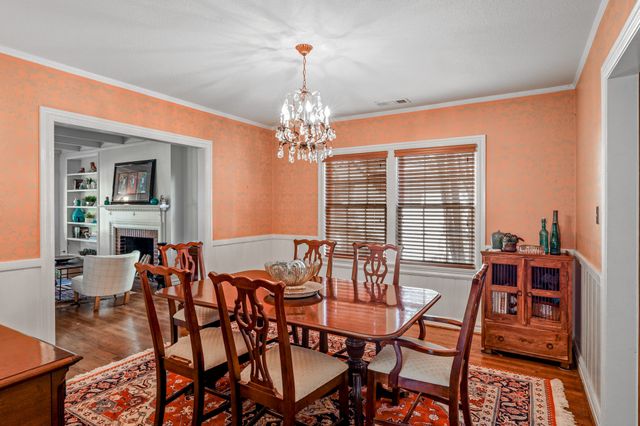 6011 Mccommas Boulevard, Dallas, TX 75206