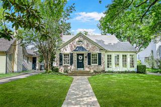 6011 Mccommas Boulevard, Dallas, TX 75206