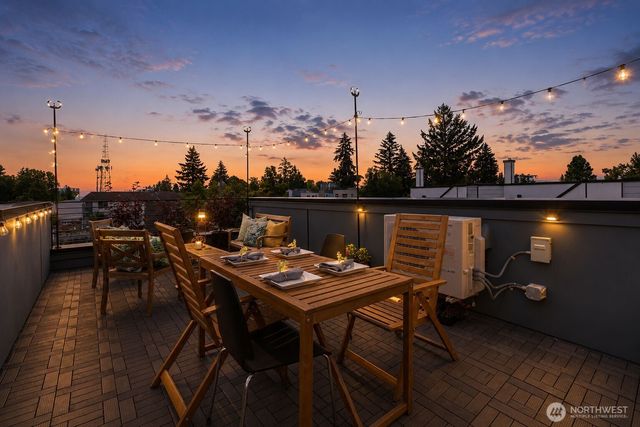 1010 A NE 92nd Street, Seattle, WA 98115
