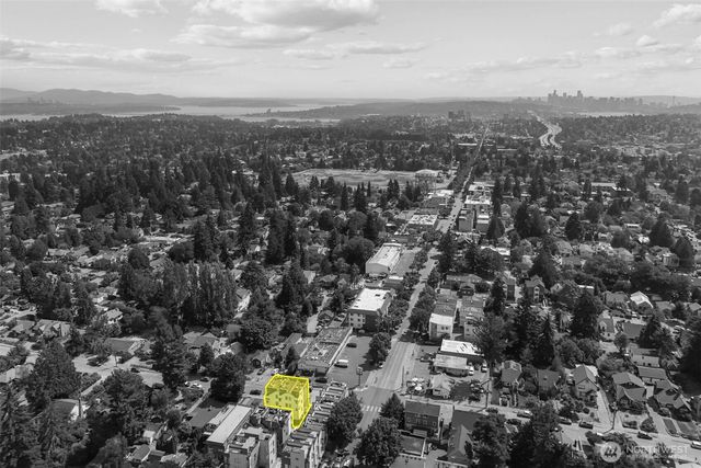 1010 A NE 92nd Street, Seattle, WA 98115