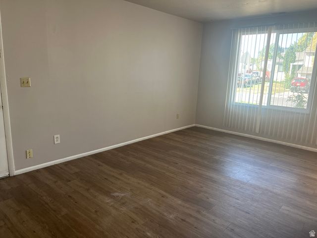 1359 W TWIN OAKS DR, West Jordan, UT 84088