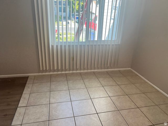 1359 W TWIN OAKS DR, West Jordan, UT 84088