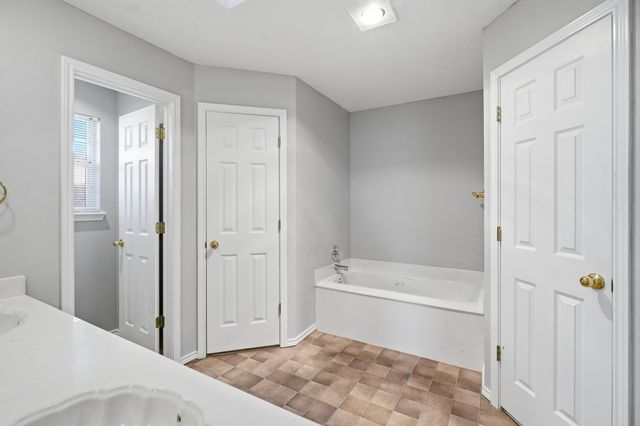 2915 85th Street, Lubbock, TX 79423