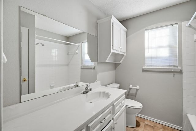 2915 85th Street, Lubbock, TX 79423