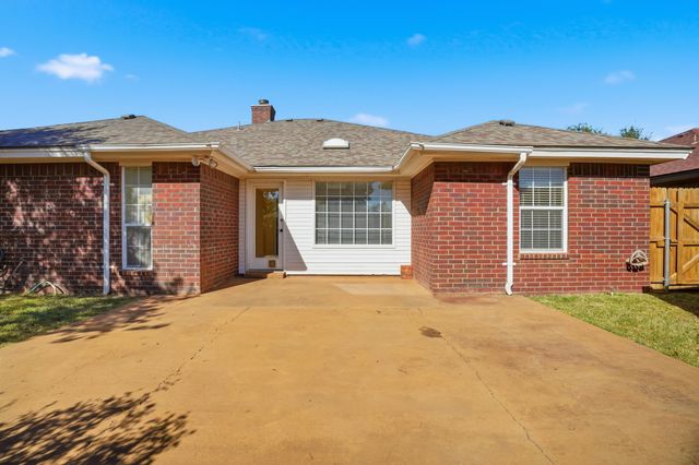 2915 85th Street, Lubbock, TX 79423