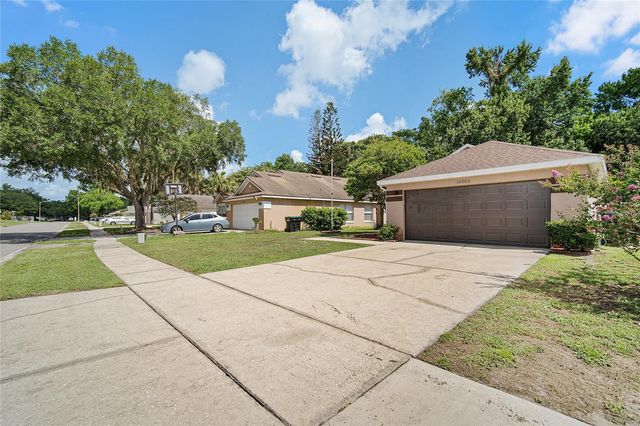 10303 WINDING CREEK LANE, Orlando, FL 32825