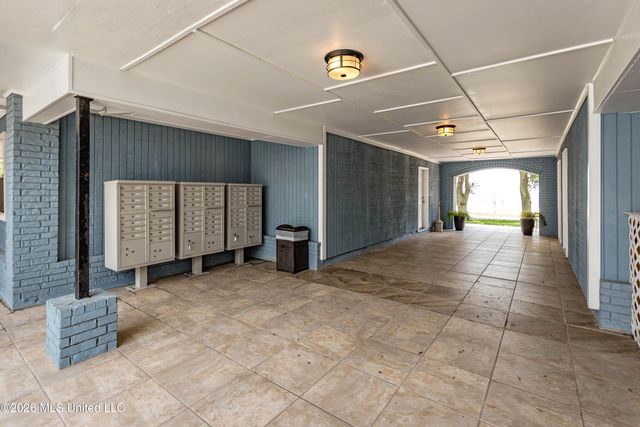 1282 Beach Boulevard, 116, Biloxi, MS 39530