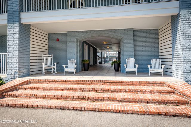 1282 Beach Boulevard, 116, Biloxi, MS 39530