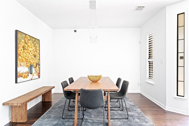 6820 Barstow CT, Austin, TX 78749