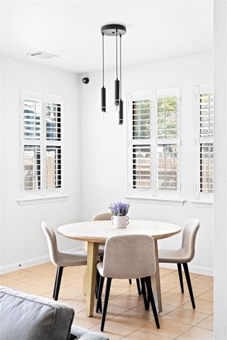 6820 Barstow CT, Austin, TX 78749