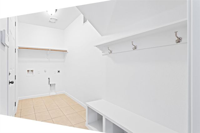 6820 Barstow CT, Austin, TX 78749