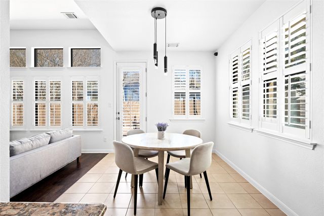 6820 Barstow CT, Austin, TX 78749