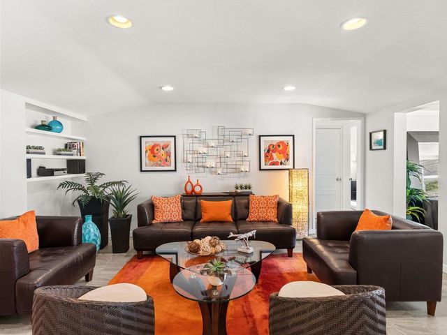 821 S Avenida Evelita, Palm Springs, CA 92264