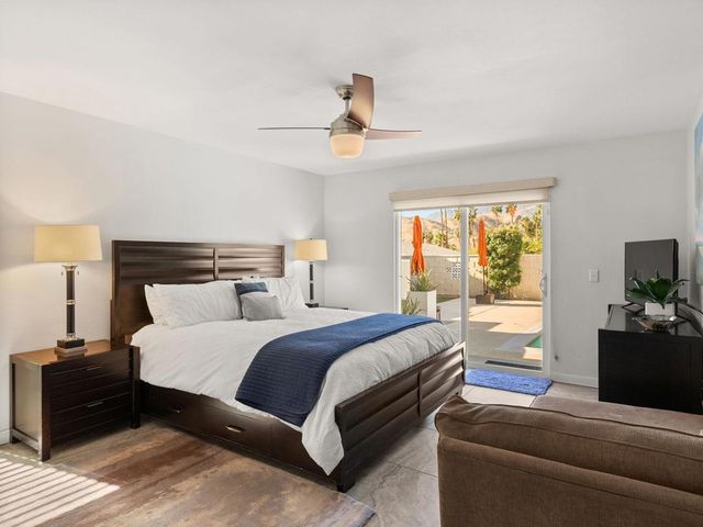 821 S Avenida Evelita, Palm Springs, CA 92264