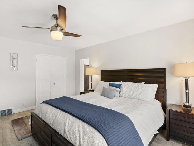 821 S Avenida Evelita, Palm Springs, CA 92264