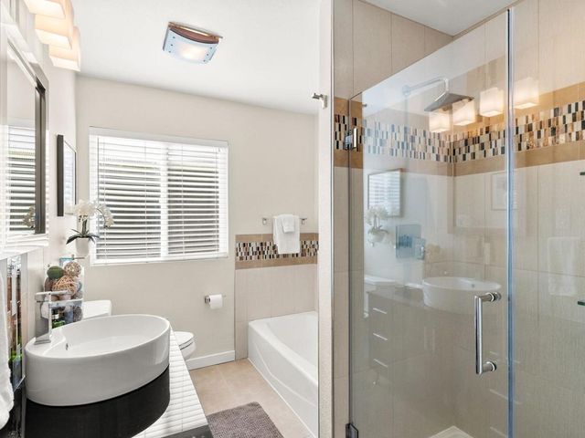 821 S Avenida Evelita, Palm Springs, CA 92264