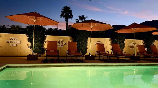 821 S Avenida Evelita, Palm Springs, CA 92264