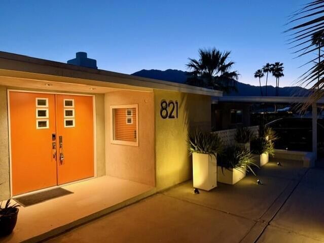 821 S Avenida Evelita, Palm Springs, CA 92264