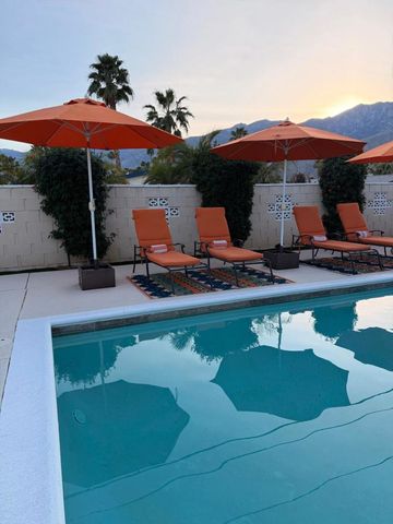 821 S Avenida Evelita, Palm Springs, CA 92264