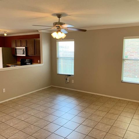 137 Grazing Horse LN, Manchaca, TX 78652
