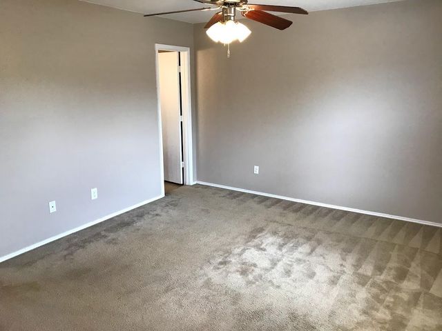 137 Grazing Horse LN, Manchaca, TX 78652