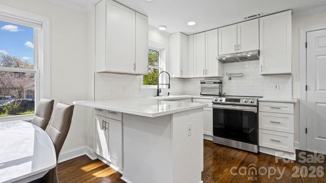 3136 Mathis Drive, Charlotte, NC 28208