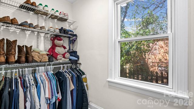 3136 Mathis Drive, Charlotte, NC 28208